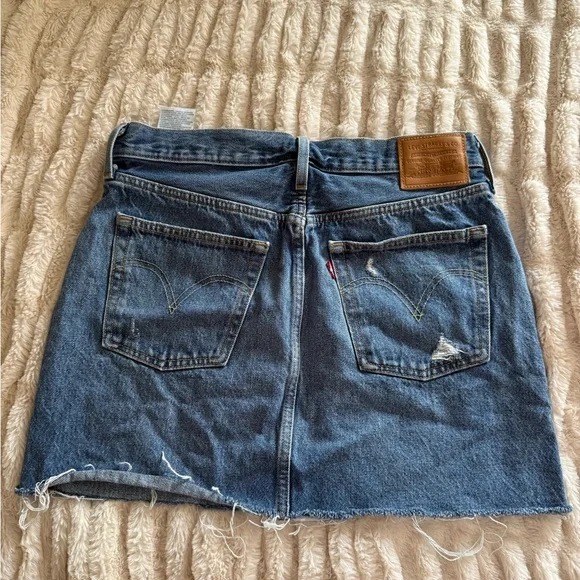 Levi's Dark Blue Distressed Denim Mini Skirt - Picture 1 of 4